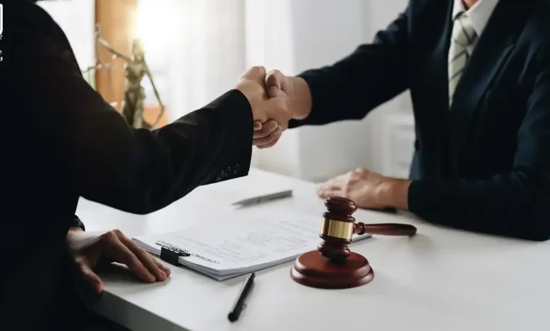 وکیل اینترنتی